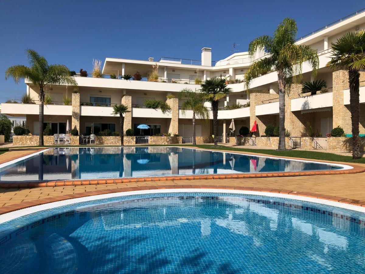 Apartamentos Pomba Branca Olhos de Agua  Exterior photo