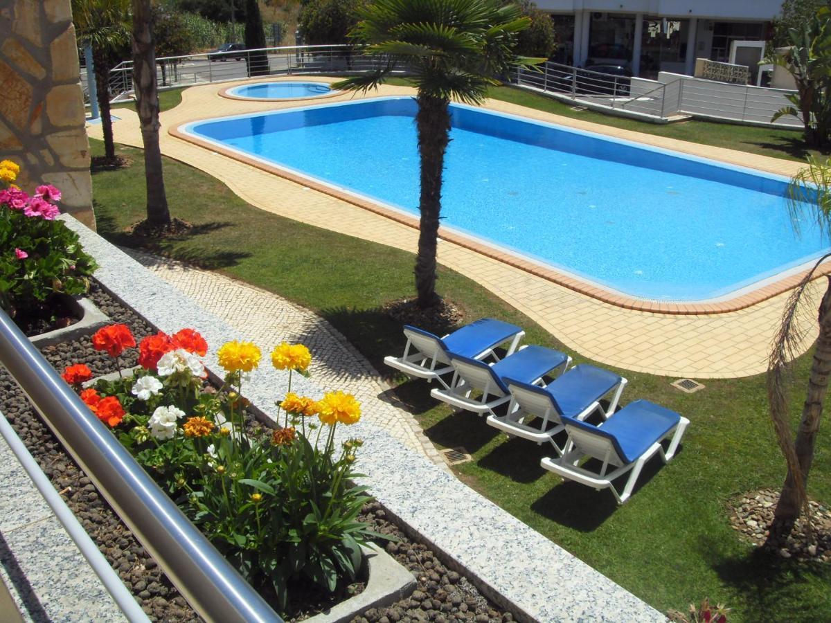 Apartamentos Pomba Branca Olhos de Agua  Exterior photo